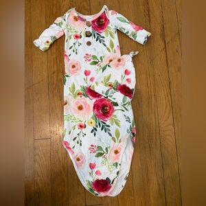 Caden Lane Knotted Gown/Hat